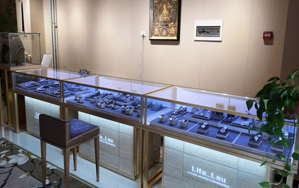 鋁合金玻璃珠寶展柜,個(gè)性化珠寶展柜定制,鴻鈦珠寶展柜廠家 鋁合金玻璃珠寶展柜,個(gè)性化珠寶展柜定制,鴻鈦珠寶展柜廠家
